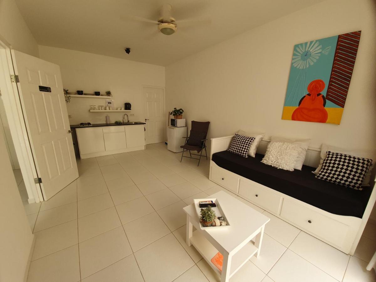 A2 Apartment Budget At Jan Thiel Curacao Luaran gambar